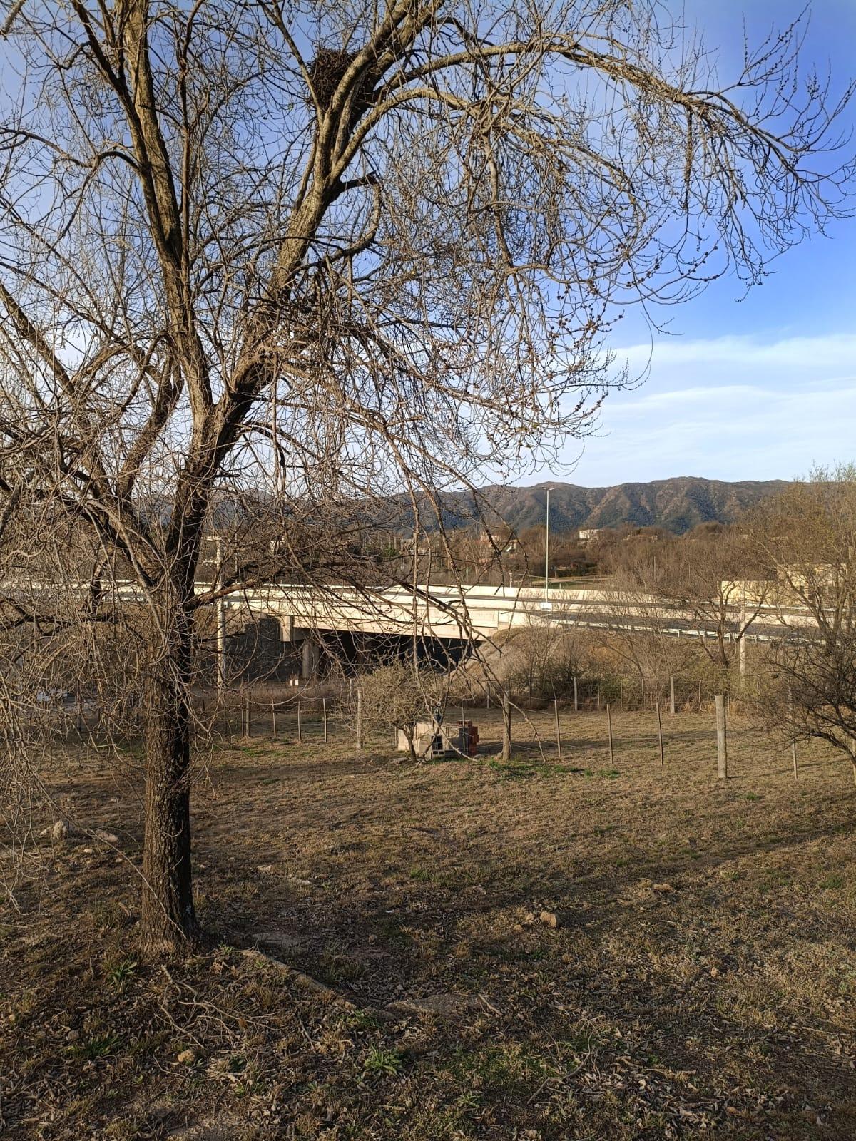 OPORTUNIDAD DE INVERSIÓN –VENTA DE LOTE (1.819 m2) Barrio Mirador del Lago